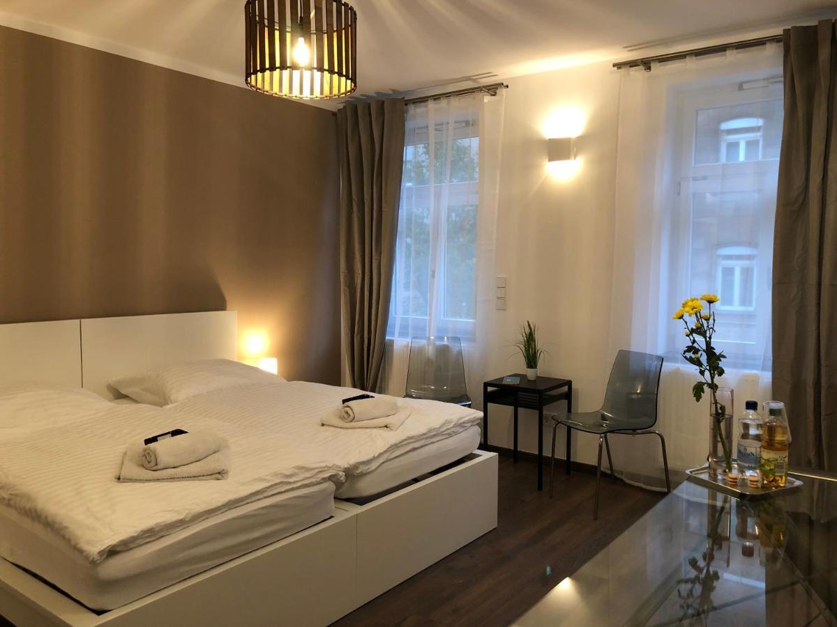 New Private Rooms Fürth Екстериор снимка