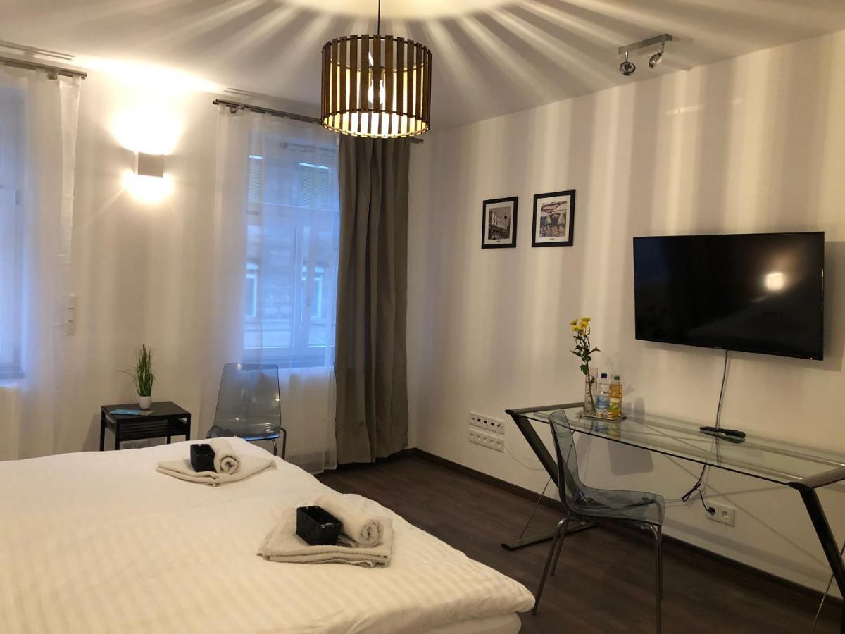 New Private Rooms Fürth Екстериор снимка