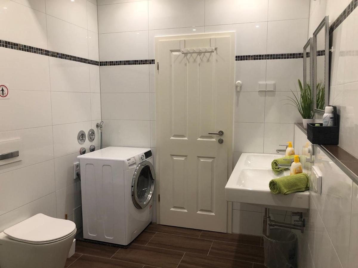 New Private Rooms Fürth Екстериор снимка