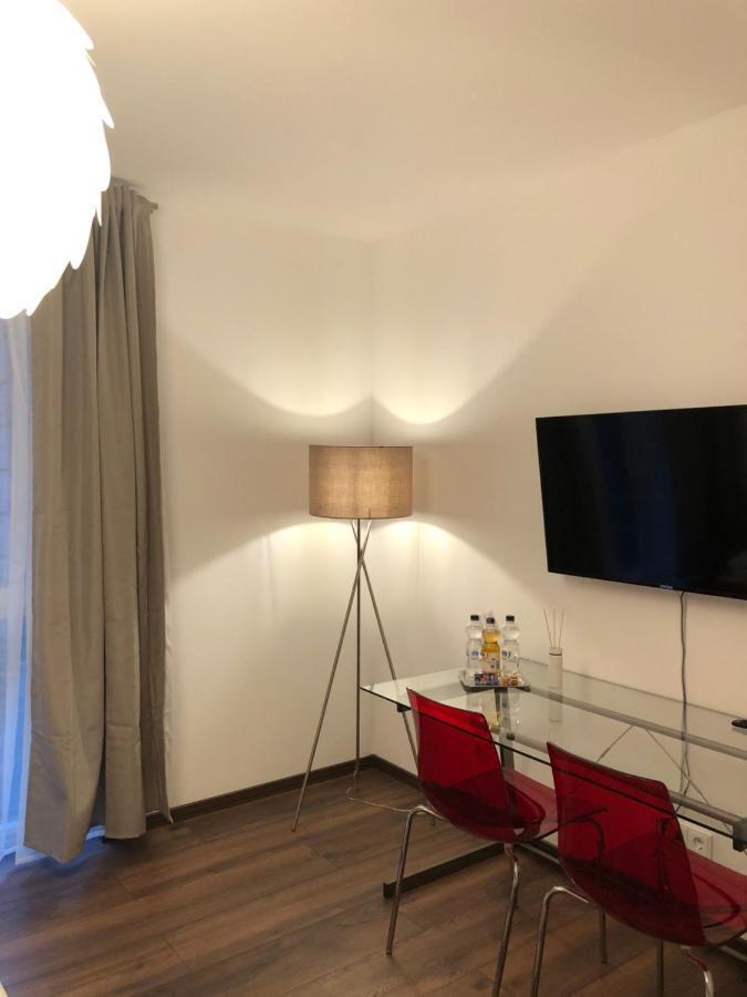 New Private Rooms Fürth Екстериор снимка